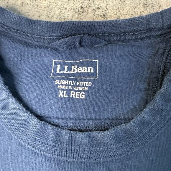 LL Bean Slightly Fitted Men’s XL Regular Crew Neck Sweatshirt Blue Pullover - Picture 3 of 6